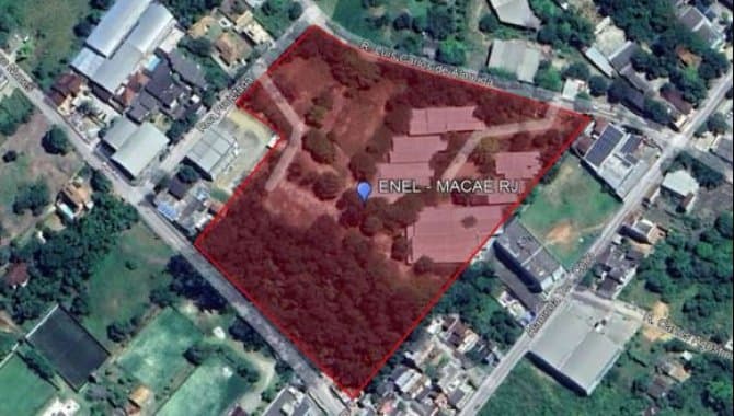 Foto 1 de 26: Terreno em leilão em Macaé - RJ — Área de 33.800 m² com 2.615 m² de construção - Granja dos Cavaleiros - Macaé - RJ