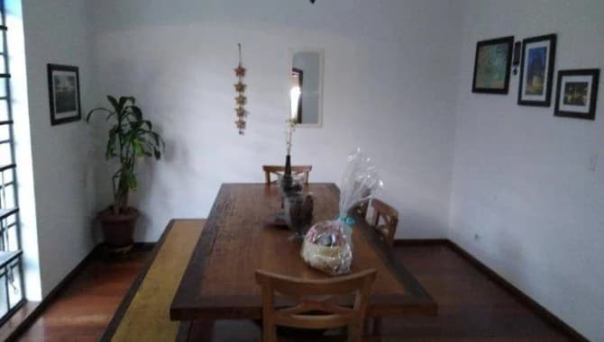 Foto 6 de 65: Casa em leilão em Embu Das Artes - SP — Casa, Padrão, 1 Vaga(S) de Garagem
