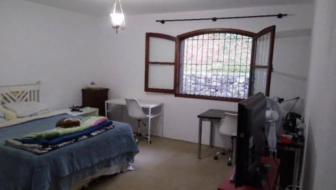 Foto 10 de 65: Casa em leilão em Embu Das Artes - SP — Casa, Padrão, 1 Vaga(S) de Garagem