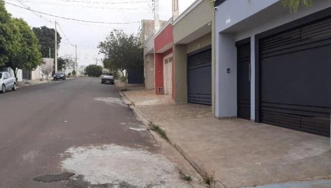 Foto 18 de 28: Casa em leilão em Birigui - SP — Casa, Padrão, 1 Vaga(S) de Garagem