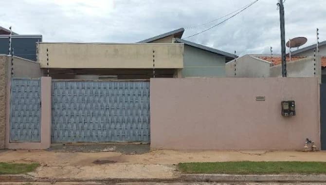 Foto 1 de 3: Casa em leilão em Lucas Do Rio Verde - MT — Casa, Padrão, 1 Vaga(S) de Garagem