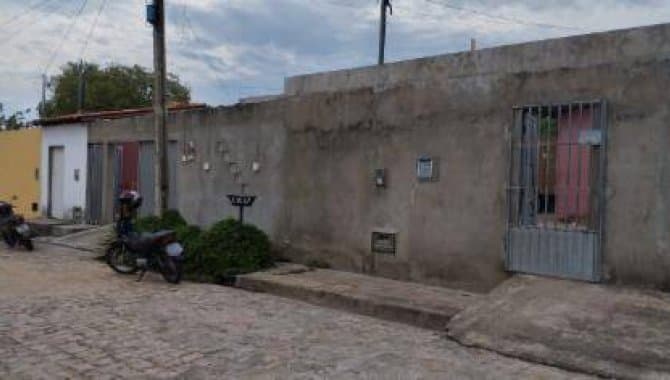 Foto 4 de 5: Casa em leilão em Floriano - PI — Casa, Padrão, 0 Vaga(S) de Garagem