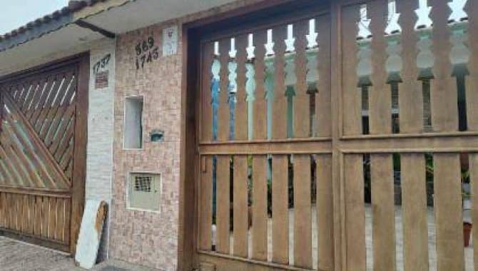 Foto 2 de 14: Casa em leilão em Itanhaém - SP — Casa, Padrão, 1 Vaga(S) de Garagem