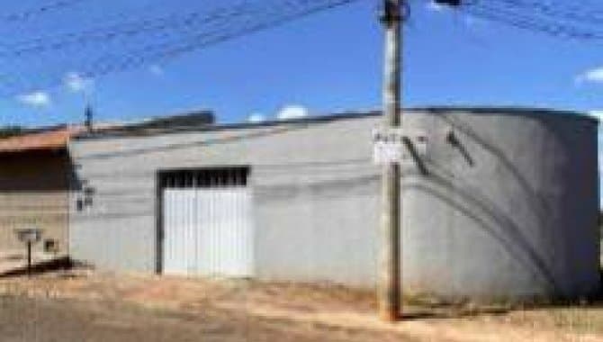 Foto 4 de 4: Casa em leilão em Trindade - GO — Casa, Padrão, 1 Vaga(S) de Garagem