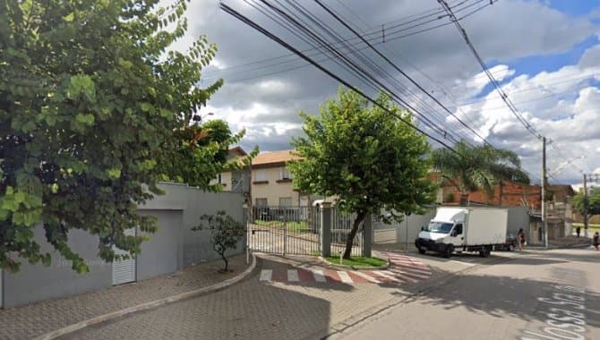 Foto 1 de 5: Casa em leilão em Vinhedo - SP — Casa em Condomínio 74 m² - Capela - Vinhedo - SP