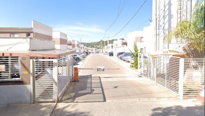 Foto 1 de 5: Casa em leilão em Cotia - SP — Casa em Condomínio 48 m² (01 vaga) - Água Espraiada - Cotia - SP