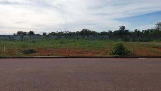 Foto 9 de 22: Terreno em leilão em Sinop - MT — Lote, Padrão, 0 Vaga(S) de Garagem
