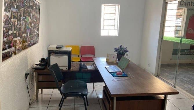 Foto 9 de 10: Comercial em leilão em Ponta Grossa - PR — Sala Comercial 169 m² (Conj. 21) - Centro - Ponta Grossa - PR