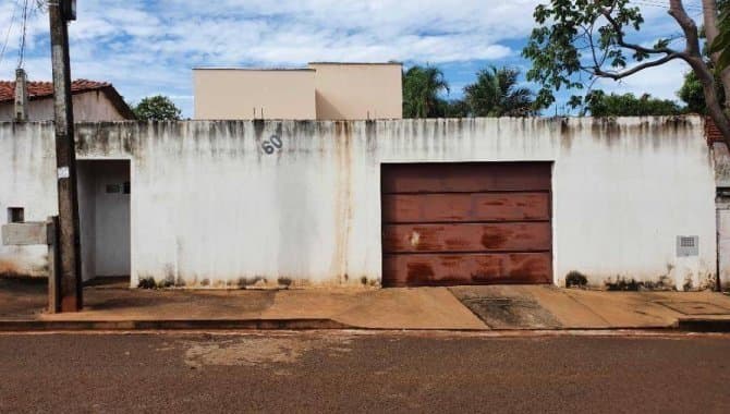 Foto 1 de 4: Casa em leilão em Ituiutaba - MG — Casa 69 m² - Bela Vista - Ituiutaba - MG