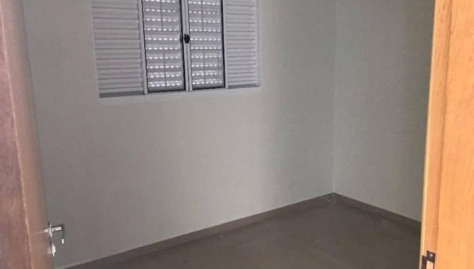 Foto 3 de 9: Casa em leilão em Sarandi - PR — Casa em Condomínio 69 m² - Jardim França - Sarandi - PR