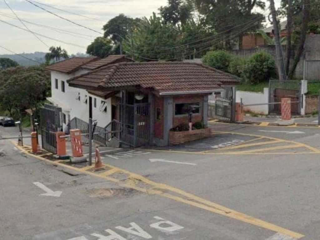 Foto 3 de 6: Casa em leilão em Cotia - SP — Casa em Condomínio 322 m² (área total) - Granja Viana II - Cotia - SP