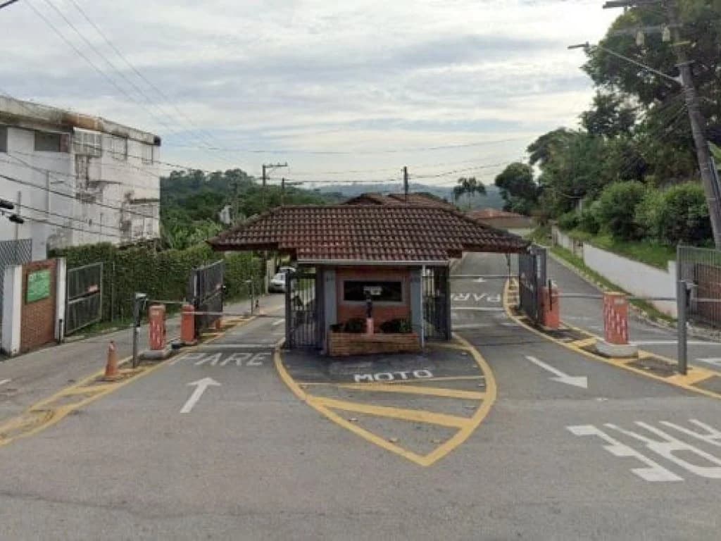 Foto 4 de 6: Casa em leilão em Cotia - SP — Casa em Condomínio 322 m² (área total) - Granja Viana II - Cotia - SP