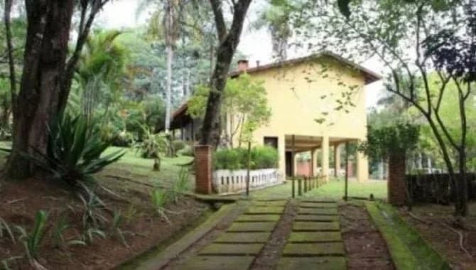 Foto 1 de 17: Area Rural em leilão em São Roque - SP — Sítio com 70.097 m² (área total) e 850 m² (área construída) - Saboó - São Roque - SP