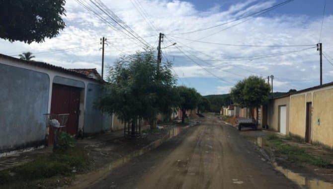 Foto 2 de 12: Casa em leilão em Santa Maria Da Vitória - BA — Casa 187 m² - Parque de Exposição - Santa Maria da Vitória - BA