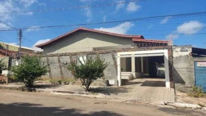 Foto 4 de 19: Casa em leilão em Edéia - GO — Casa 380 m² - Setor Alegrete - Edéia - GO