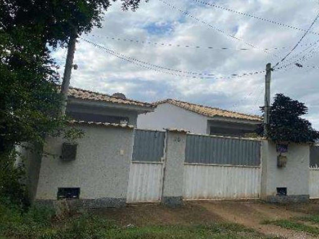 Foto 4 de 4: Casa em leilão em Rio Bonito - RJ — Casa 82 m² - Via Parque - Rio Bonito - RJ