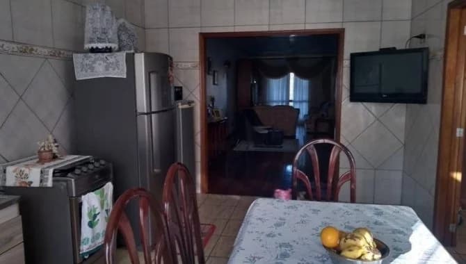 Foto 11 de 14: Casa em leilão em Caxias Do Sul - RS — Casa 294 m² - Salgado Filho - Caxias do Sul - RS