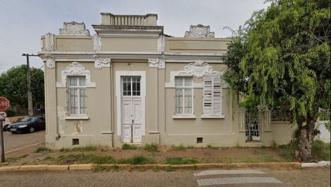 Foto 1 de 4: Casa em leilão em Cachoeira Do Sul - RS — Casa 197 m² - Centro - Cachoeira do Sul - RS