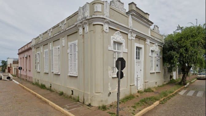Foto 2 de 4: Casa em leilão em Cachoeira Do Sul - RS — Casa 197 m² - Centro - Cachoeira do Sul - RS
