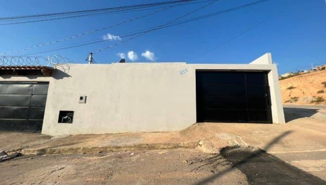 Foto 2 de 3: Casa em leilão em Nova Serrana - MG — Casa 57 m² - Luzia Maria dos Santos - Nova Serrana - MG