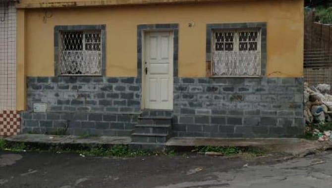 Foto 1 de 3: Casa em leilão em Juiz De Fora - MG — Casa 68 m² - São Bernardo - Juiz de Fora - MG