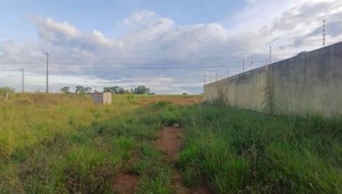 Foto 1 de 5: Terreno em leilão em Chapada Dos Guimarães - MT — Terreno 300 m² (Lt. 09 da Qd. 04) - Residencial Vale da Chapada - Chapada dos Guimarães - MT