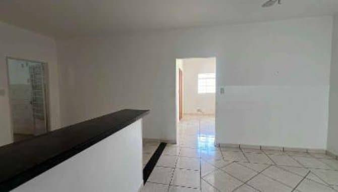 Foto 19 de 35: Casa em leilão em Tupã - SP, bairro Vila Bandeirantes — Casa, Padrão, 1 Vaga(S) de Garagem