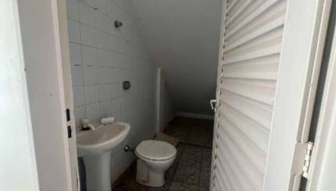 Foto 25 de 35: Casa em leilão em Tupã - SP, bairro Vila Bandeirantes — Casa, Padrão, 1 Vaga(S) de Garagem