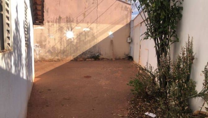 Foto 19 de 27: Casa em leilão em Ituiutaba - MG, bairro Lagoa Azul II — Casa 76 m² - Lagoa Azul II - Ituiutaba - MG