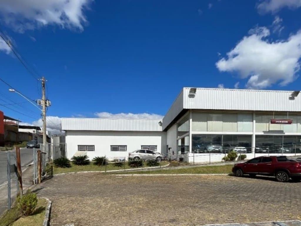 Foto 6 de 17: Comercial em leilão em São João Del Rei - MG, bairro Vila São Vicente — Imóvel Comercial 1.786 m² (construção) e 8.316 m² (terreno) - Vila São Vicente - São João Del Rei - MG