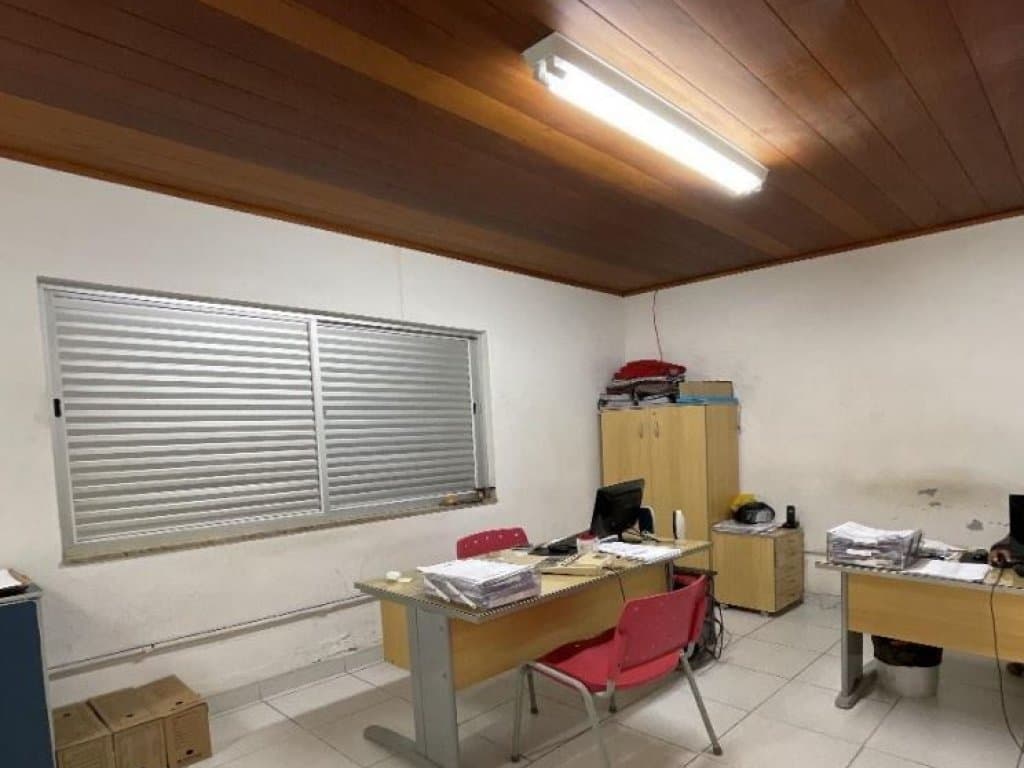 Foto 11 de 17: Comercial em leilão em São João Del Rei - MG, bairro Vila São Vicente — Imóvel Comercial 1.786 m² (construção) e 8.316 m² (terreno) - Vila São Vicente - São João Del Rei - MG