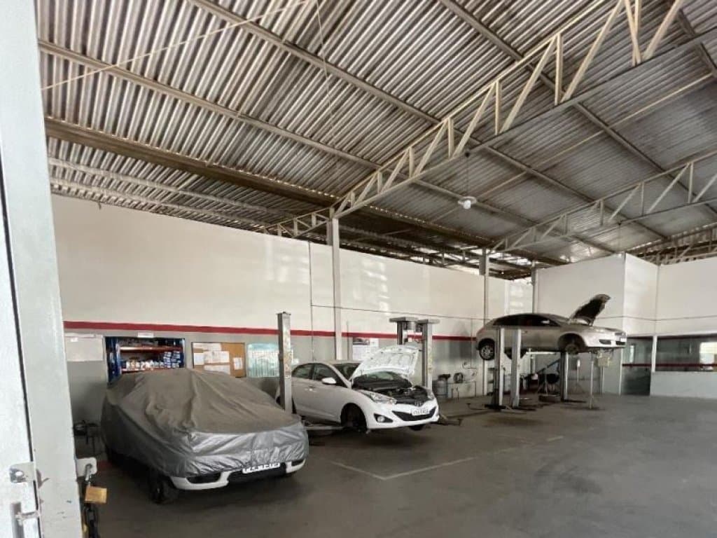 Foto 12 de 17: Comercial em leilão em São João Del Rei - MG, bairro Vila São Vicente — Imóvel Comercial 1.786 m² (construção) e 8.316 m² (terreno) - Vila São Vicente - São João Del Rei - MG