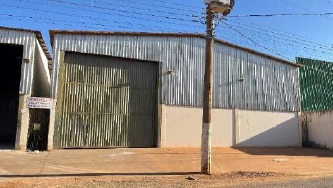 Foto 1 de 4: Comercial em leilão em Chapadão Do Sul - MS, bairro Pólo Empresarial — Imóvel Comercial 980 m² - Pólo Empresarial - Chapadão do Sul - MS