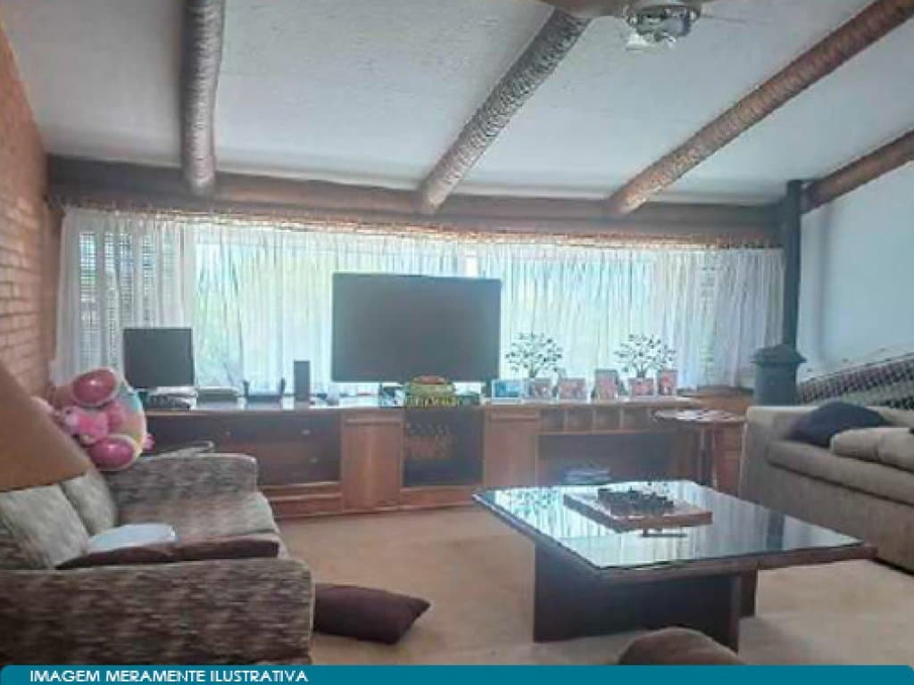 Foto 10 de 24: Casa em leilão em São Roque - SP, bairro Carmo — Direitos sobre Chácara 15.853 m² (Loteamento Patrimônio do Carmo) - Carmo - São Roque - SP