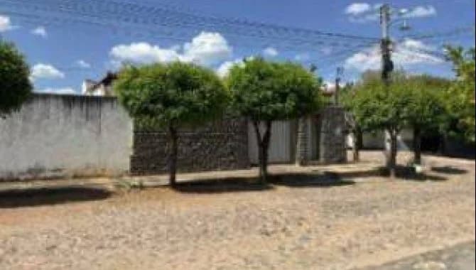 Foto 1 de 3: Casa em leilão em Crateús - CE, bairro Planalto — Casa 144 m² - Planalto - Crateús - CE