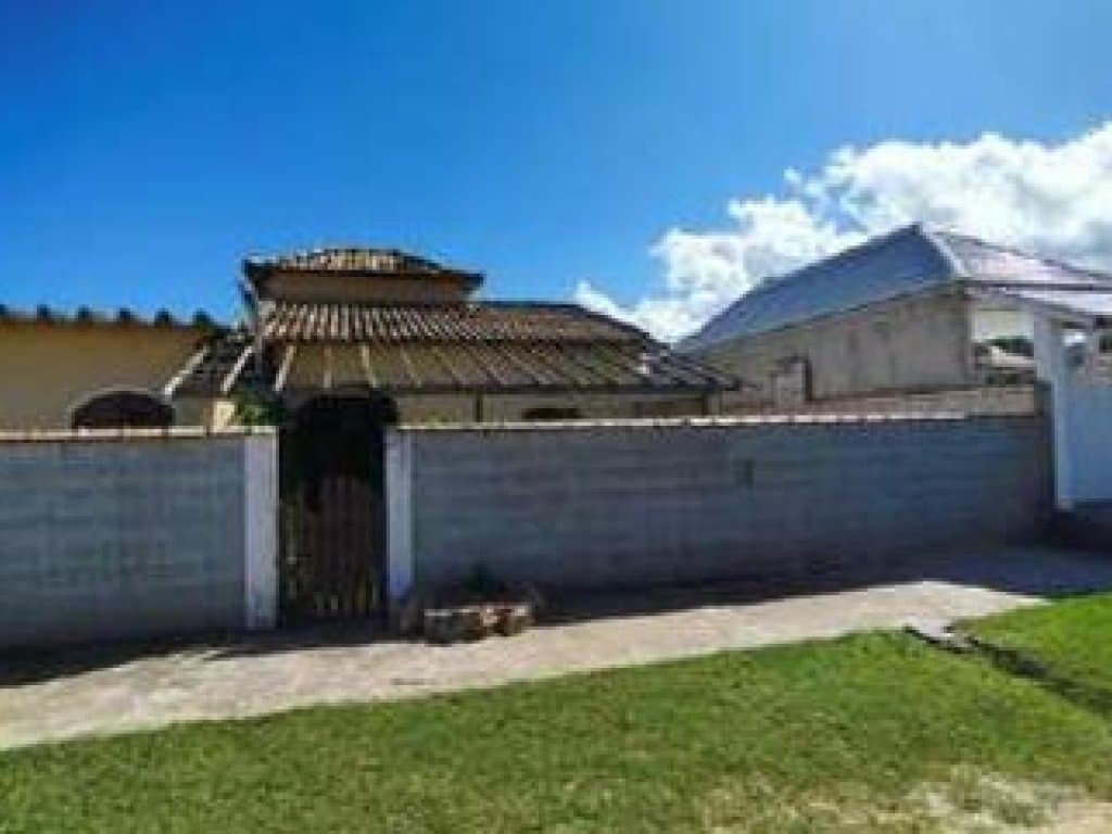 Foto 3 de 3: Casa em leilão em Saquarema - RJ, bairro Jaconé (Sampaio Correia) — Casa 42 m² Jaconé - Saquarema - RJ