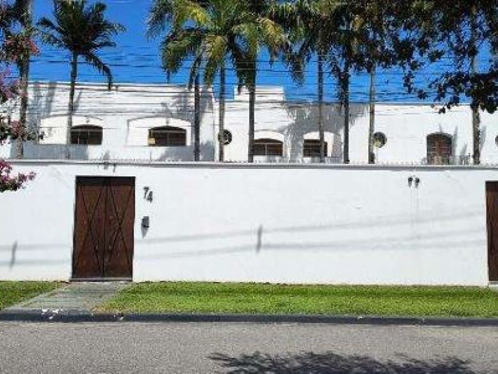 Foto 3 de 3: Casa em leilão em Lorena - SP, bairro Parque Mondesir — Casa 1.021 m² - Parque Mondesir - Lorena - SP