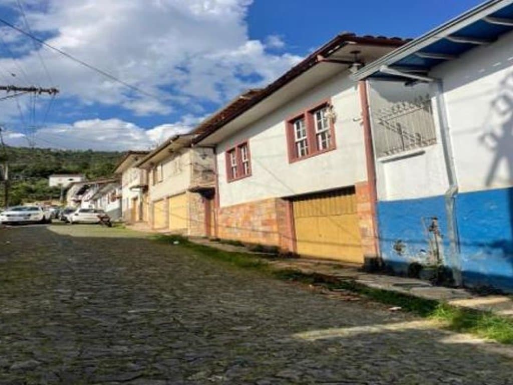 Foto 4 de 4: Casa em leilão em Ouro Preto - MG, bairro Água Limpa — Casa 186 m² - Água Limpa - Ouro Preto - MG