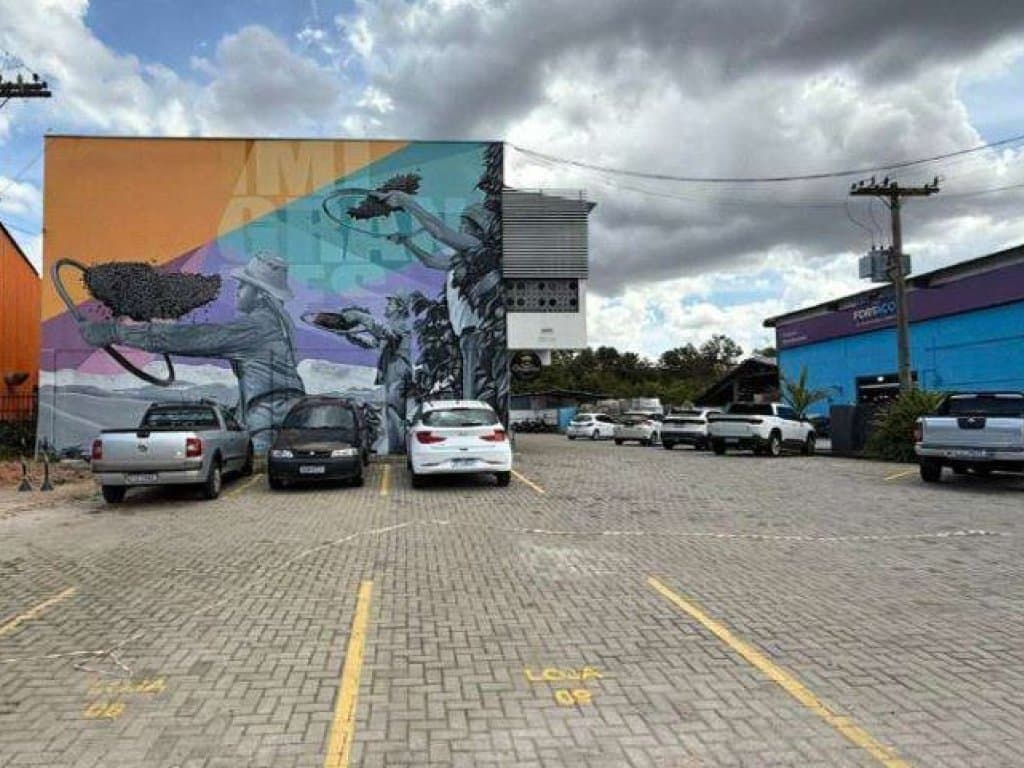Foto 3 de 3: Comercial em leilão em Ubarana - SP — Prédio Comercial 1.120 m² - Bragança Paulista-SP - Av. dos Imigrantes, 6.685 - Uberaba