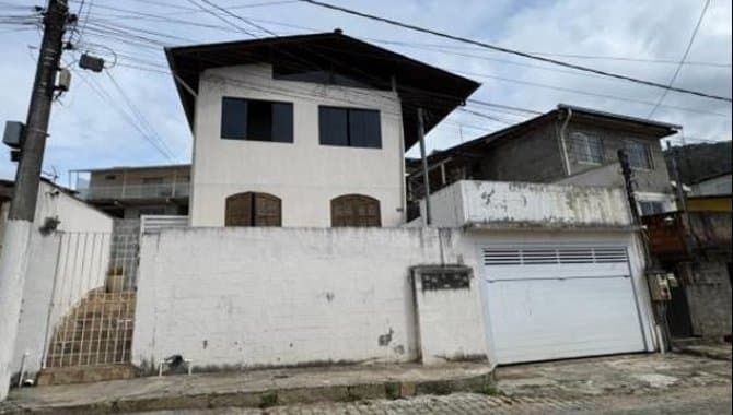 Foto 1 de 3: Casa em leilão em Nova Friburgo - RJ, bairro Amparo — Casa em Terreno de 185 m² - Amparo - Nova Friburgo - RJ