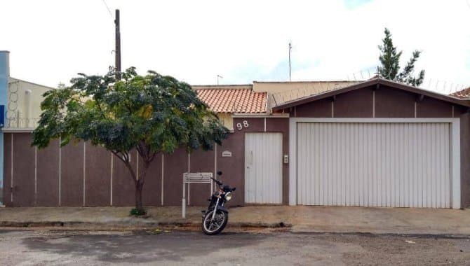 Foto 1 de 13: Casa em leilão em Cafelândia - SP, bairro Parte Baixa — Casa 291 m² - Parte Baixa - Cafelândia - SP