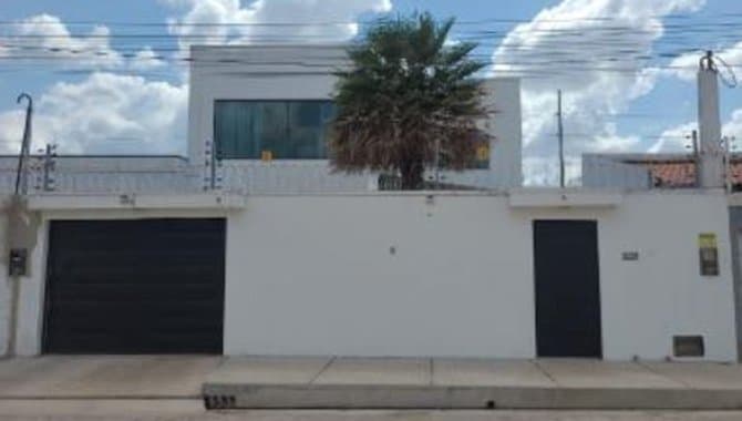Casa em leilão em Batalha - PI, bairro São Francisco — Casa 260 m² - São Francisco - Batalha - PI