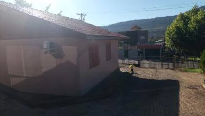 Foto 7 de 39: Casa em leilão em Igrejinha - RS, bairro Figueira — Casa, em Condomínio, 1 Vaga(S) de Garagem