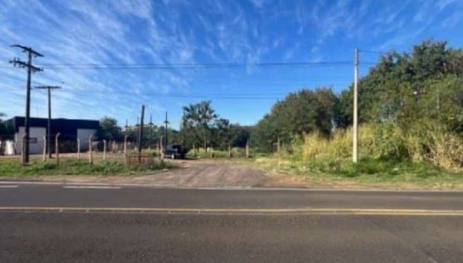 Foto 1 de 10: Comercial em leilão em Tupã - SP — Galpão 805 m² - Tupã-SP - Estrada Vicinal Adelelmo Piva - SPV.52 - Gleba B - Parque Industrial II