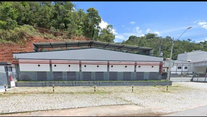 Foto 1 de 46: Comercial em leilão em Bom Jardim - RJ, bairro Barra Alegre — Galpão 9.071 m² - Barra Alegre - Bom Jardim - RJ