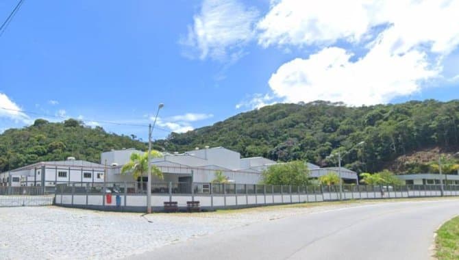 Foto 2 de 46: Comercial em leilão em Bom Jardim - RJ, bairro Barra Alegre — Galpão 9.071 m² - Barra Alegre - Bom Jardim - RJ