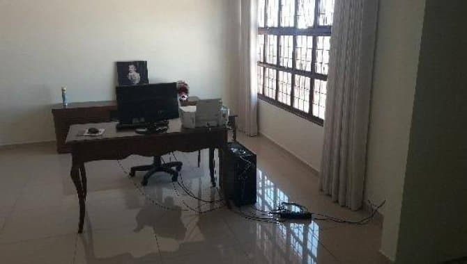 Foto 16 de 35: Comercial em leilão em Votuporanga - SP, bairro Santa Eliza — Prédio Comercial 540 m² - Santa Eliza - Votuporanga - SP