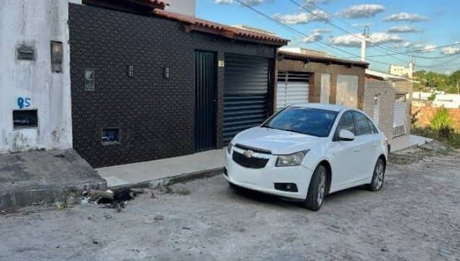 Foto 2 de 3: Casa em leilão em Serrinha - BA, bairro Cruzeiro — Casa 84 m² - Cruzeiro - Serrinha - BA
