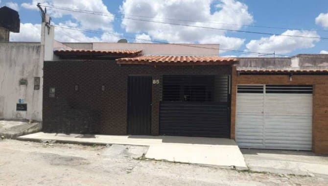 Foto 1 de 3: Casa em leilão em Serrinha - BA, bairro Cruzeiro — Casa 84 m² - Cruzeiro - Serrinha - BA