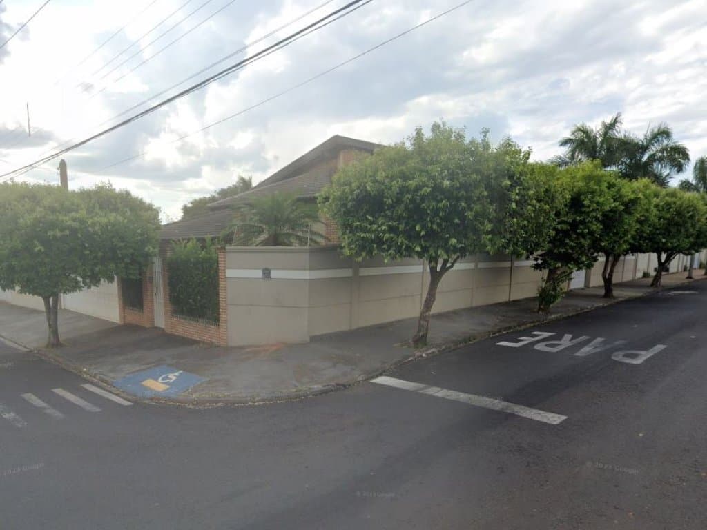 Foto 5 de 6: Casa em leilão em Mirassol - SP, bairro Jardim Renascença — Casa 285 m² - Jardim Renascença - Mirassol - SP